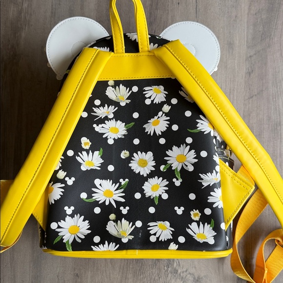 Disney Loungefly Minnie Mouse Daisy Print main image 9